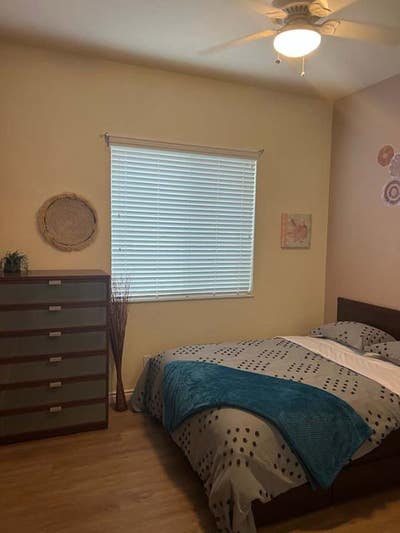 Private Beaumont Room and Shared Bathroom Main Photo