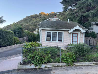 Small room in nice house through August 31 Main Photo