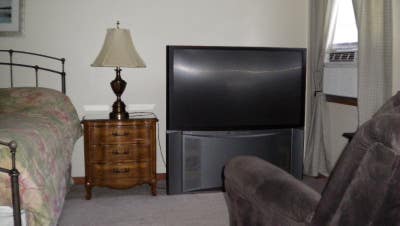 Furnished private BR  shared bath & Kit   Main Photo