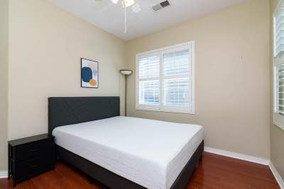 1 BedroomShared Bath in Palm Desert Main Photo