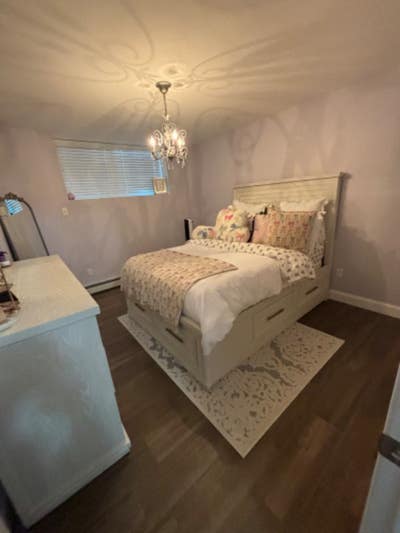 Huge One Br No Lease Without Meeting Requirements  Main Photo