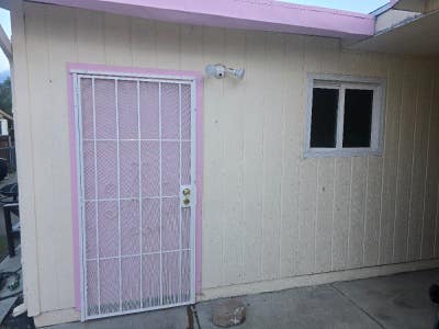 Back unit single room with kitchen and bathroom  Main Photo