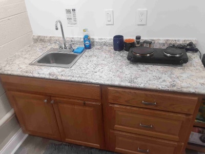 The Brakefield Shared Bathroom Main Photo