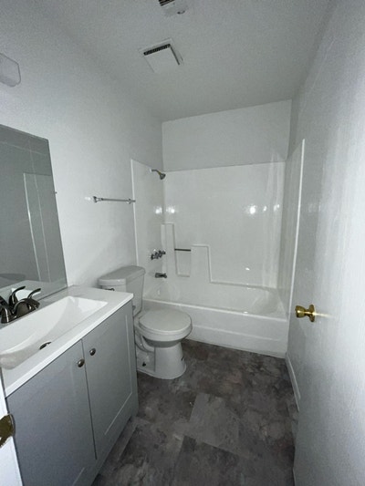 Duplicate of 168 Emerald LLC Main Photo