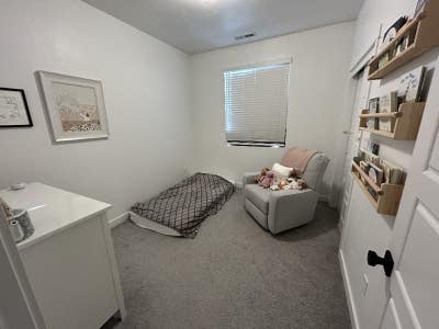 Private Bedroom in Townhome_QuietCleanGreat Locat Main Photo