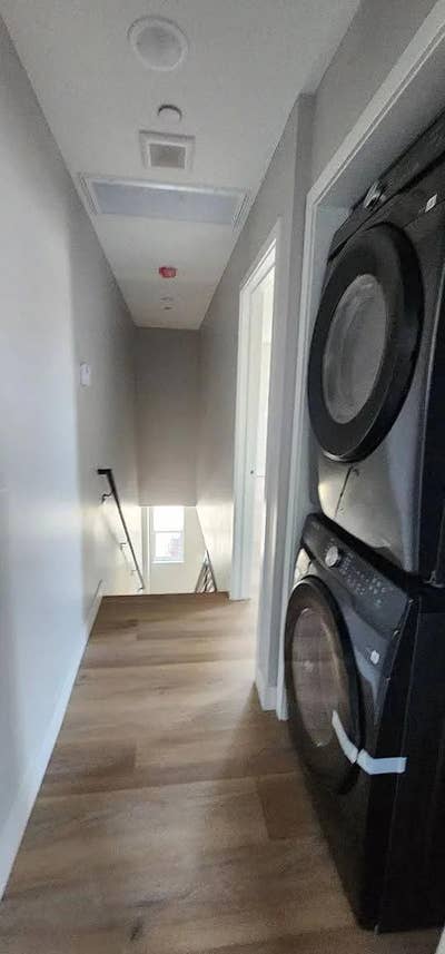 Private Room with Private Bathroom in a SHARED Ap Main Photo