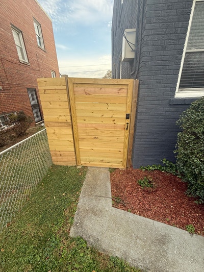 Beautiful Fully Furnished Basement Unit _Private E Main Photo