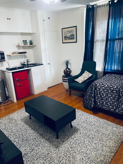 Fully furnished Studio unit 1B Main Photo