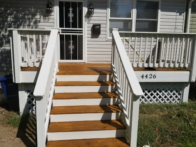 Basement Apartment w Private Bath & Full Size Kitc Main Photo