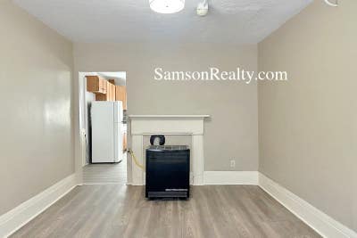 Corner of Governor & Wickenden. Top Fl 1.5 Bed. Pa Main Photo