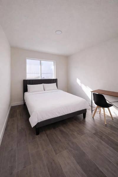 Fully Furnished Room for Rent Main Photo