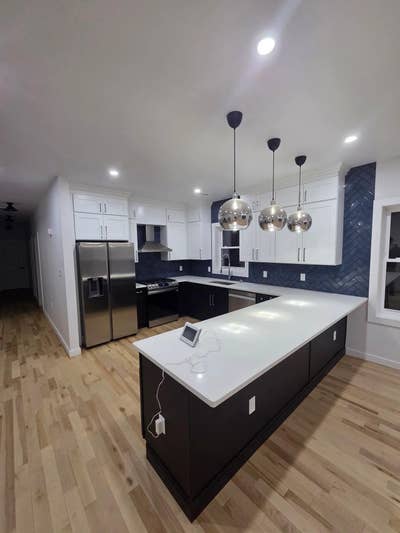 Shared Aparment Looking for Roommates! Main Photo