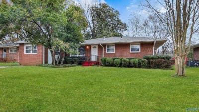 Looking for Student Roommates min walk from campus Main Photo