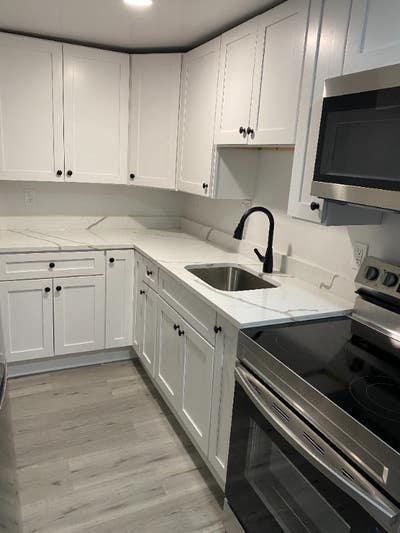 $650 Room for Rent (Shared Bath) 710 N Fulton Ave Main Photo
