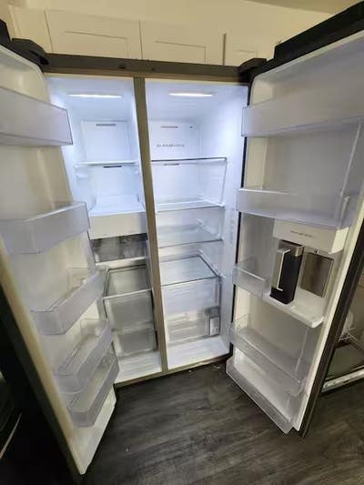 $1200 for Room Rental (Master Bedroom) in Luxury  Main Photo