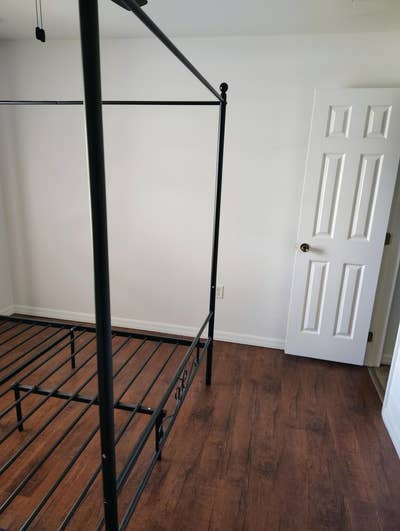 SE Cape Coral Room  Main Photo