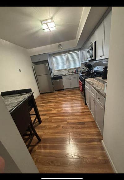 Walk in side entrance No steps  Main Photo