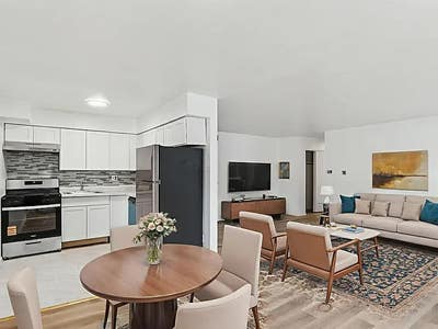 Benton Court  Main Photo