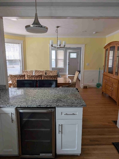 Large furnished private room close to everything M Main Photo