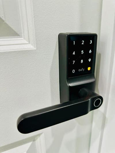 Co_Living Alpine Room Main Photo