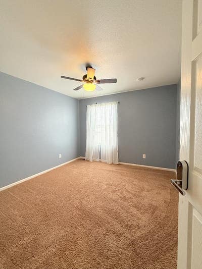Room for Rent: Month_to_Month Lease! No Security  Main Photo