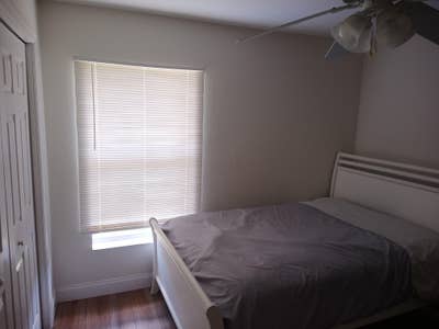 Quality Room for rent in North Port Main Photo