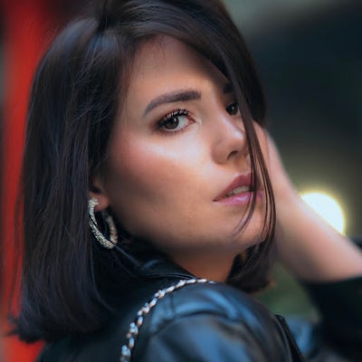 Woman looking for a room in Los Angeles now Main Photo