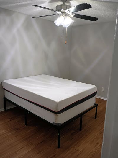 Room for Rent all bills paid  Main Photo