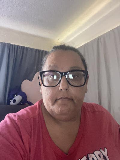 Reliable 52 year old woman needs Inland Empire ... Main Photo