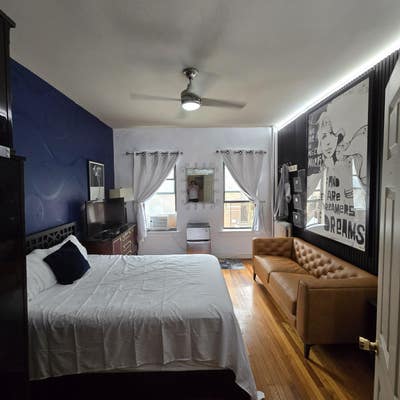 Extra Large Room for Rent! Utilities Included! Main Photo