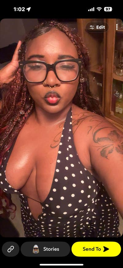 Room wanted in Houston Main Photo