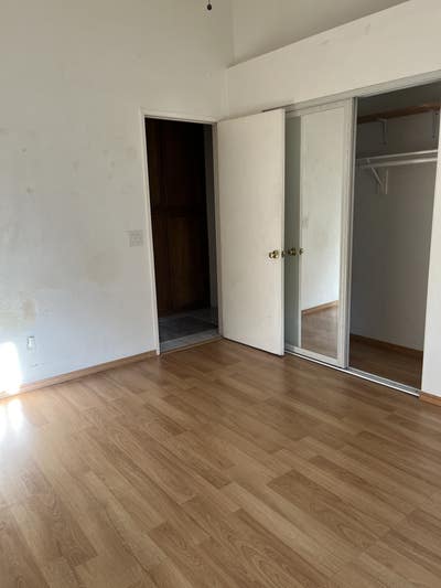 Large room for rent in Chino Main Photo