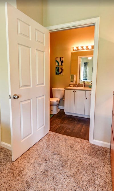 ALL Girls Unit at Atlantic Station  Main Photo