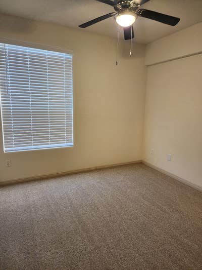 Room available now, in Temecula with Garage! Main Photo