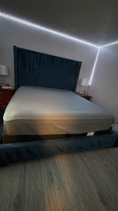 Private room already furnished  Main Photo