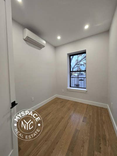 #908 Private Bath Opportunity | 4Bd 4Ba Main Photo