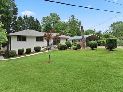 Now available - place in Forest Park Main Photo