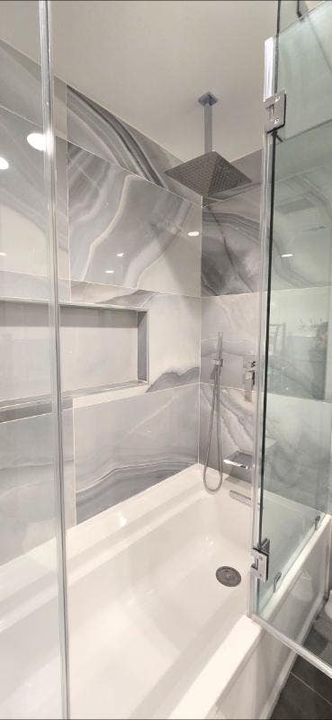 Private Suites with Spacious Modern Bathrooms in  Main Photo