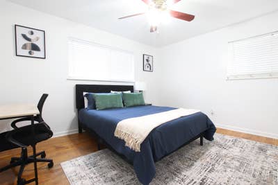🧹 Clean & Comfy Riverdale Home | Big Deck + Month Main Photo