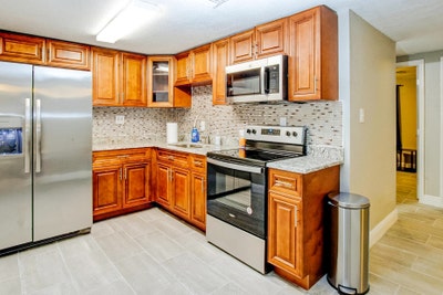 , Usf Area Totally Remodel Close to Everything . B Main Photo