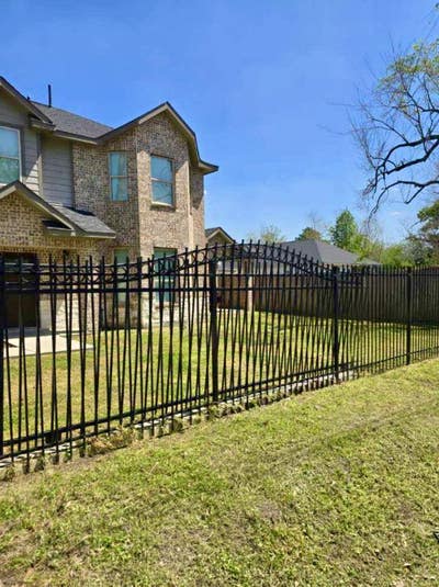 Huge Room for Rent: Month_to_Month Lease! No Secu Main Photo