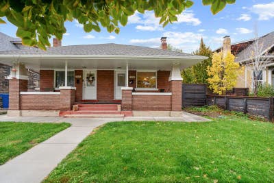 Cozy Country Style Gem Near Liberty Park! Main Photo