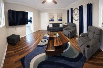 Furnished Room Rental_All Utilities Included & In Main Photo