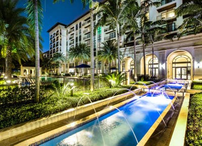 Roommate Situation | Luxury Private Suite for Ren Main Photo