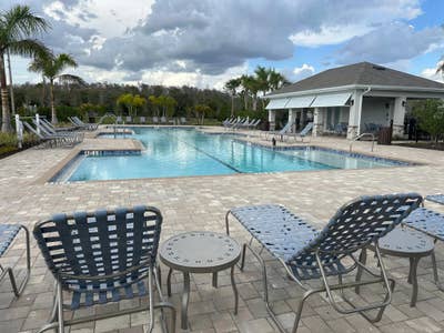 Sunrise Room 1BRBA Shared Townhome with Pool & Fi Main Photo
