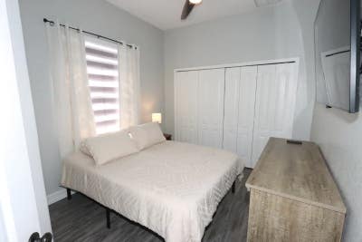 Furnished Room Share|Pool | All Bills Included  Main Photo