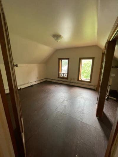 Communal Living: Large Private Room for RENT July Main Photo