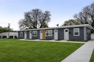 1 Bedroom withgarage Available NOW! Main Photo