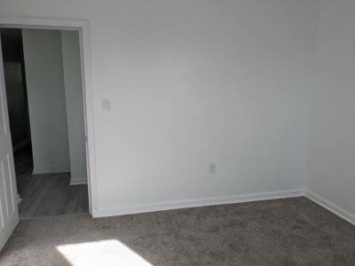 Master BR with walk_in closet  Main Photo