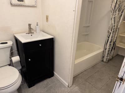 Charming 1 Bed Townhouse in Boxborough Main Photo